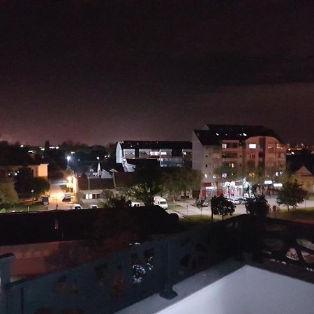 Royal Residence Apartmani 2 Pančevo Εξωτερικό φωτογραφία