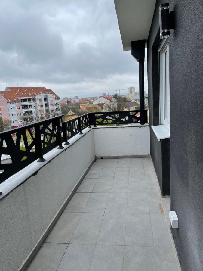 Royal Residence Apartmani 2 Pančevo Εξωτερικό φωτογραφία