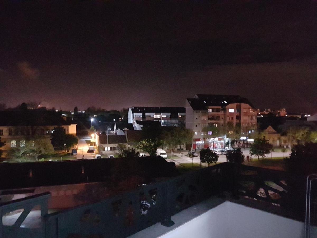 Royal Residence Apartmani 2 Pančevo Εξωτερικό φωτογραφία