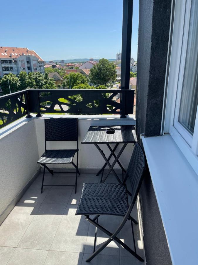 Royal Residence Apartmani 2 Pančevo Εξωτερικό φωτογραφία